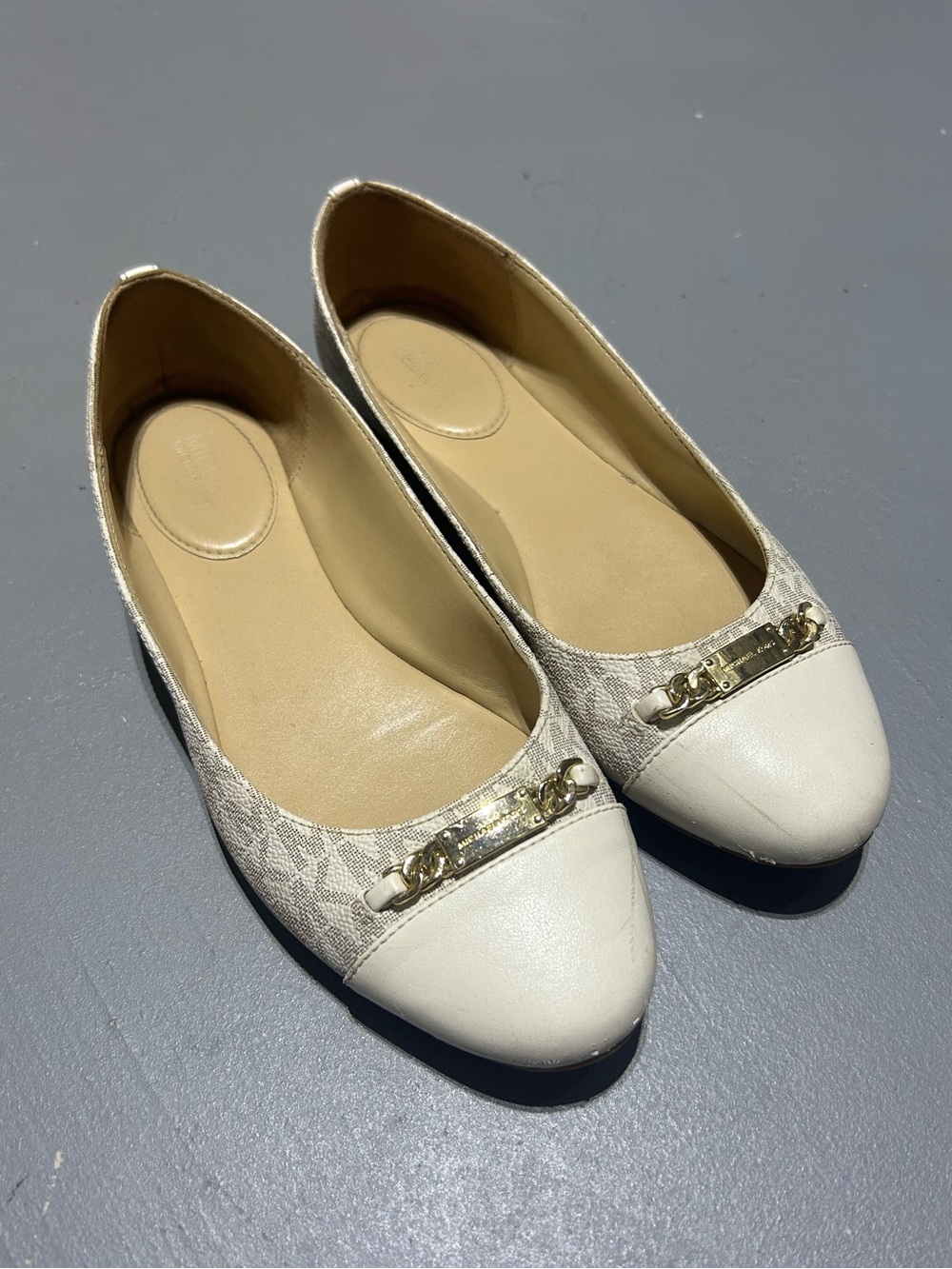Michael Kors Monogram Ballet Flats Shoes (Women’s Size 6.5)